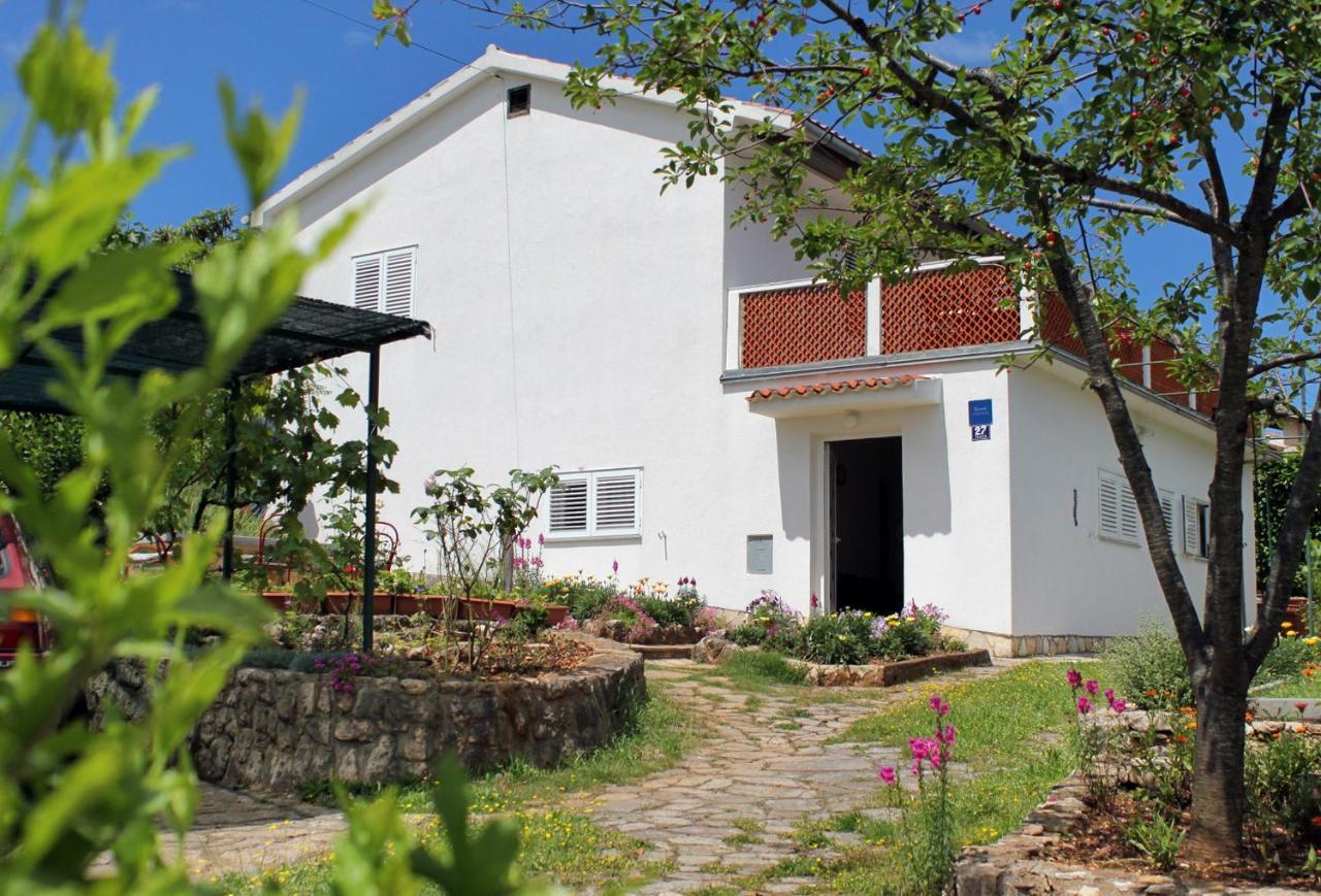 Apartments By The Sea Vantacici, Krk - 5347 Malinska Exterior foto